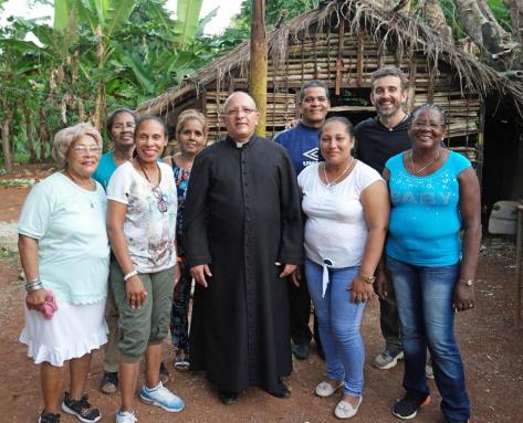 Bénédiction de la chapelle de Marie, du Centre Miséricorde Divine et du terrain à El Chico, à la Havane