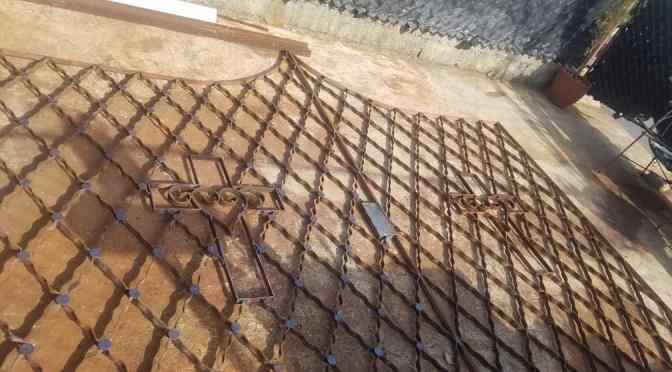 NOUVELLE PORTE ET NOUVEAU PORTAIL POUR NOTRE CENTRE MISERICORDE DE CUBA