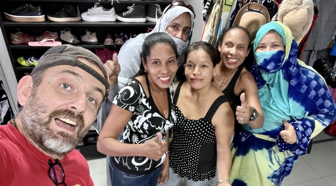 DONATION DE L’ASSOCIATION À UNE ŒUVRE HUMANITAIRE SAHARIENNE A IRUN