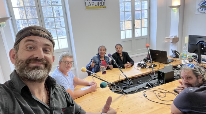 INTERVIEW A RADIO LAPURDI DE CENTRE MISERICORDE, PROJET RENOVATION CONSTRUCTION POUR LES PAUVRES.